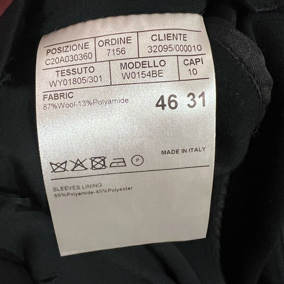 Canali Black Edition Wool Blend Jersey
Blazer - Sz - US 31 (IT 46) - Picture 7 of 9